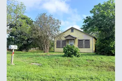 401 E Ward Street, Refugio, TX 78377 - Photo 2