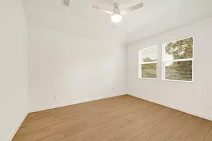 3225 Dennis St, Houston, TX 77004 - Photo 18