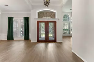23 Shearwater Pl, The Woodlands, TX 77381 - Photo 4