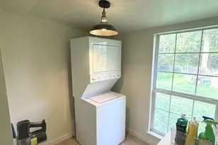 357 County Rd 4020 B, Dayton, TX 77535 - Photo 6