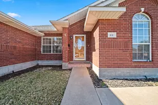 831 Whispering Oaks Dr, Giddings, TX 78942 - Photo 20