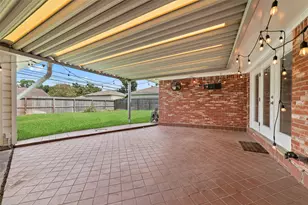 2127 Lazybrook Dr, Houston, TX 77008 - Photo 24