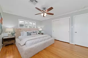 2127 Lazybrook Dr, Houston, TX 77008 - Photo 16