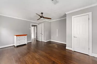827 W 43rd Street, Houston, TX 77018 - Photo 10