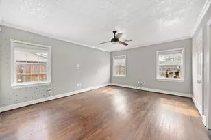 827 W 43rd St, Houston, TX 77018 - Photo 8