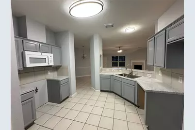 8810 Barron Wood Circle, Houston, TX 77083 - Photo 8