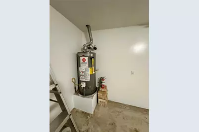 8810 Barron Wood Circle, Houston, TX 77083 - Photo 28