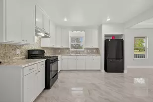 6928 Apache St, Houston, TX 77028 - Photo 14