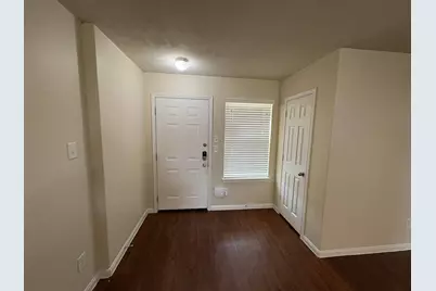 12002 Jillian Crossing Drive, Houston, TX 77067 - Photo 2