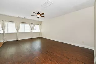 11926 Prior Park Dr, Houston, TX 77047 - Photo 6