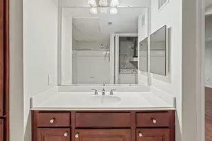 7575 Kirby Dr, Houston, TX 77030 - Photo 14