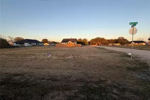 6th N St, Beasley, TX 77417 - Photo 1