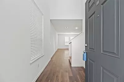 7322 Madison Commons Lane, Houston, TX 77075 - Photo 2