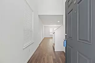 7322 Madison Cmns Ln, Houston, TX 77075 - Photo 2