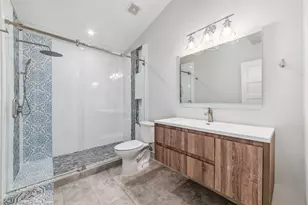 9400 Spring Branch Dr, Houston, TX 77080 - Photo 20
