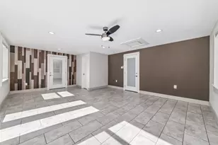 9400 Spring Branch Dr, Houston, TX 77080 - Photo 22
