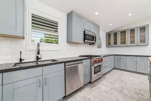9400 Spring Branch Dr, Houston, TX 77080 - Photo 16