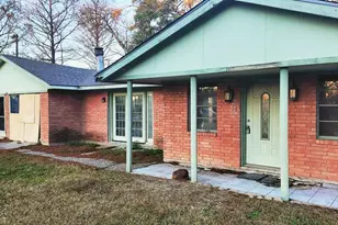 18219 Kings Lynn St, Webster, TX 77058 - Photo 2