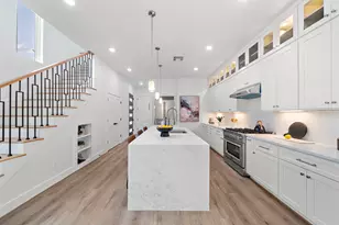 406 E 33rd St, Houston, TX 77018 - Photo 10