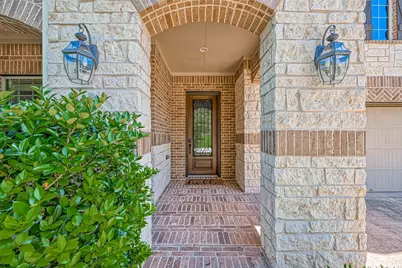 210 Hearthshire Circle, The Woodlands, TX 77354 - Photo 2