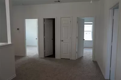 517 Oak Chase Avenue, Dayton, TX 77535 - Photo 8