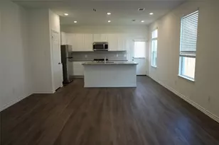 517 Oak Chase Ave, Dayton, TX 77535 - Photo 1