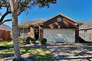 411 Drake Ln, Porter, TX 77573 - Photo 1