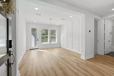 10939 Brambling Wood Drive, Houston, TX 77043 - Photo 2