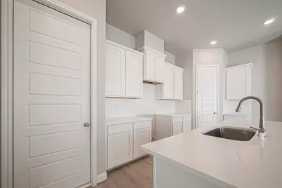 8926 Grovner Place, Houston, TX 77055 - Photo 12