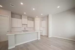 8926 Grovner Pl, Houston, TX 77055 - Photo 8
