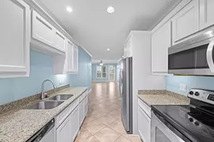 7000 Seawall Blvd, Galveston, TX 77551 - Photo 12