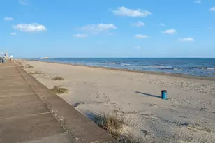 7000 Seawall Blvd, Galveston, TX 77551 - Photo 46