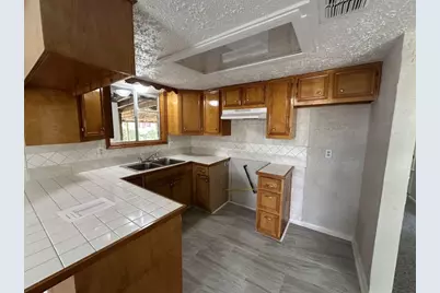6523 Hanley Lane, Houston, TX 77016 - Photo 6