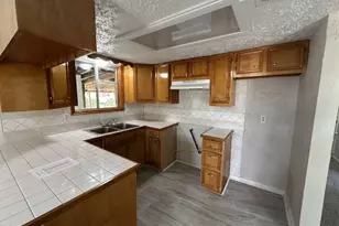 6523 Hanley Ln, Houston, TX 77016 - Photo 6