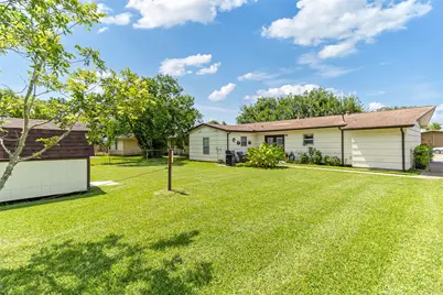 1502 W 11th Street, Freeport, TX 77541 - Photo 20