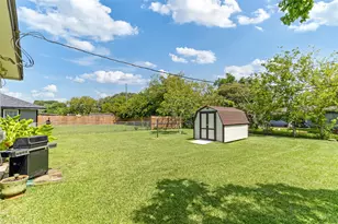 1502 W 11th St, Freeport, TX 77541 - Photo 22