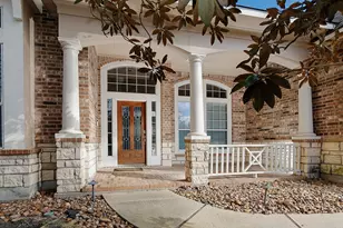 50 N Lansdowne Cir, The Woodlands, TX 77382 - Photo 2