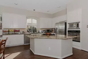 50 N Lansdowne Cir, The Woodlands, TX 77382 - Photo 8