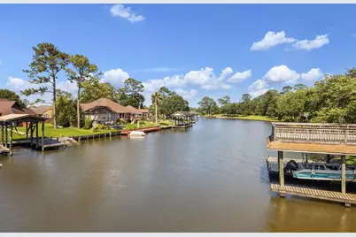 1917 Anchor Way, Dickinson, TX 77539 - Photo 32