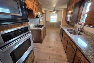 2714 Westfield St, Alvin, TX 77511 - Photo 10