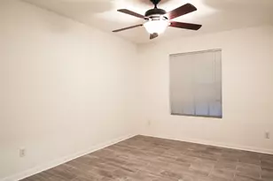 2750 Holly Hall St, Houston, TX 77054 - Photo 6