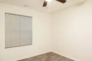 2750 Holly Hall St, Houston, TX 77054 - Photo 8