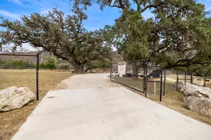 117 Cedar Ridge Rd, Concan, TX 78838 - Photo 38