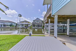 16613 Flamingo Way, Jamaica Beach, TX 77554 - Photo 36