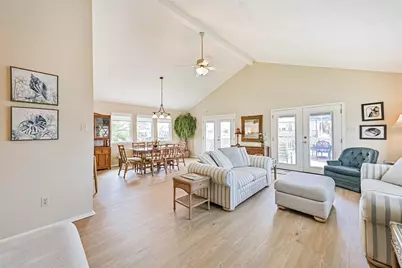 16613 Flamingo Way, Jamaica Beach, TX 77554 - Photo 14