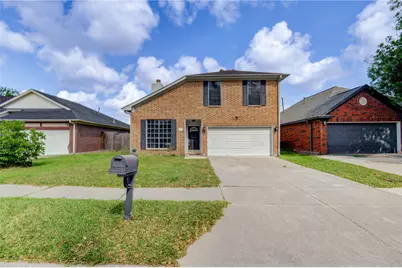 308 N Ranch House Road, Angleton, TX 77515 - Photo 2