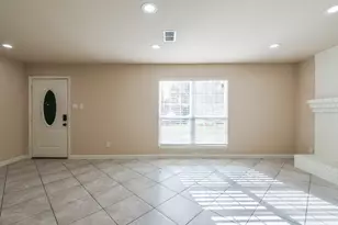 6803 La Violetta Dr, Houston, TX 77083 - Photo 4