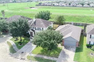 9215 Dunain Park Ct, Houston, TX 77095 - Photo 2