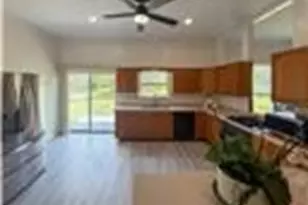 6811 Clara Ln, Rosharon, TX 77583 - Photo 4