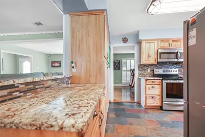 2105 N Palm Court, Pasadena, TX 77502 - Photo 10